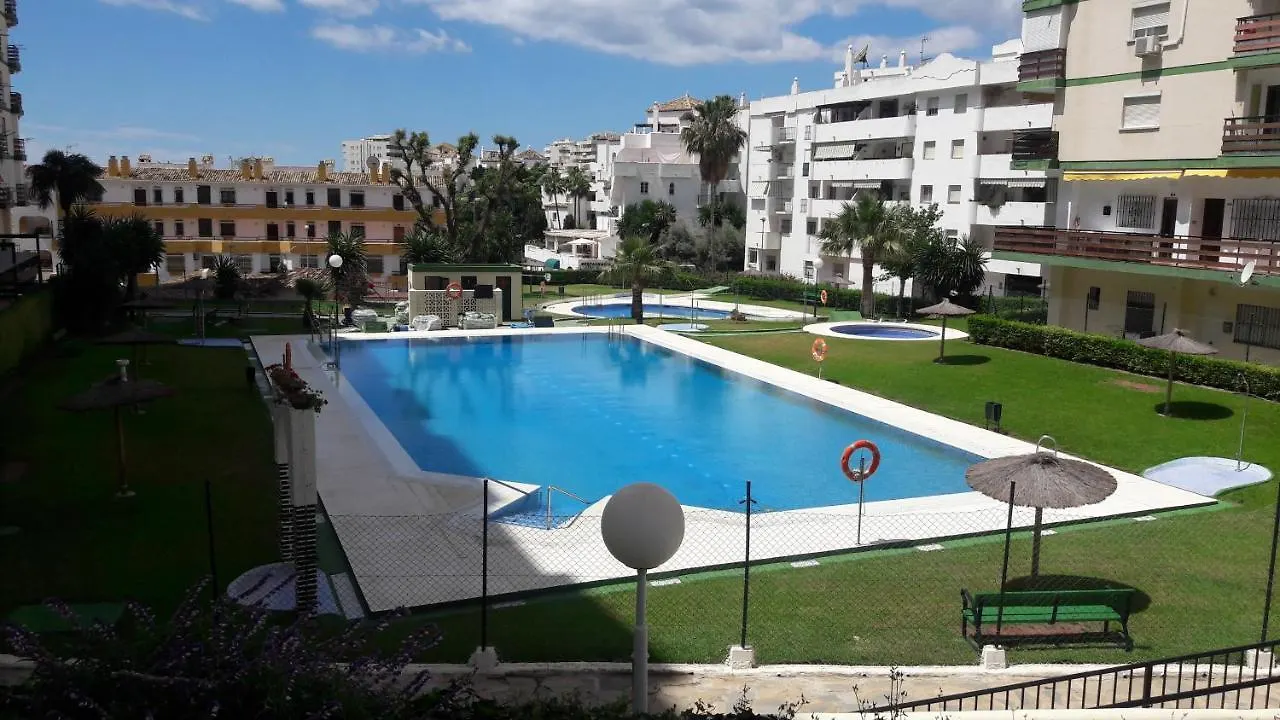 아파트 Apartamento Las Naciones 2 베날마데나코스타